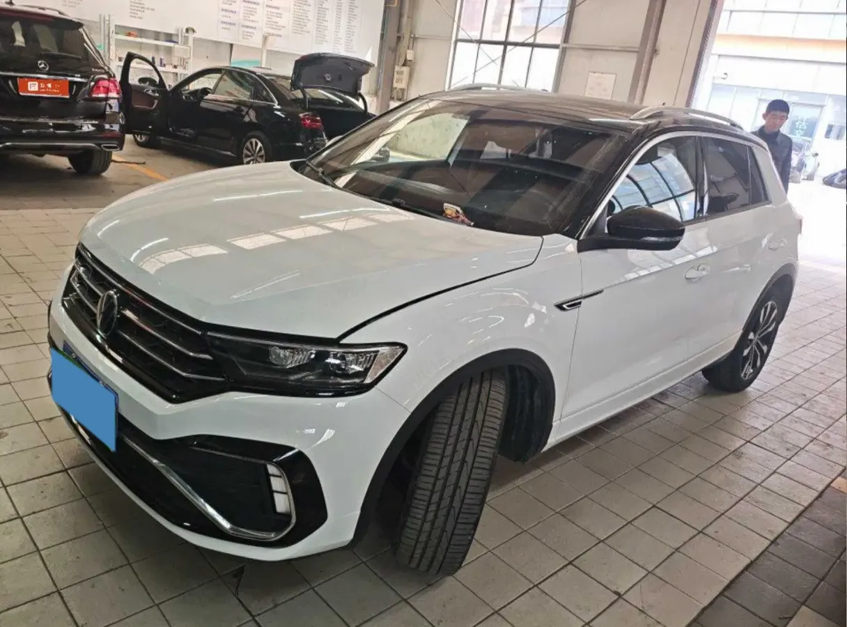 2022 Volkswagen T-Roc 1.4T 150HP L4 7DCT,autocango,china used car exporter,china ev exporter,chinese used car exporter,chinese used ev exporter