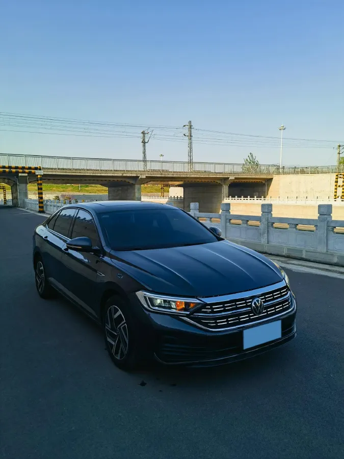 2023 Volkswagen Sagitar 1.5T 160HP L4 7DCT,autocango,china used car exporter,china ev exporter,chinese used car exporter,chinese used ev exporter