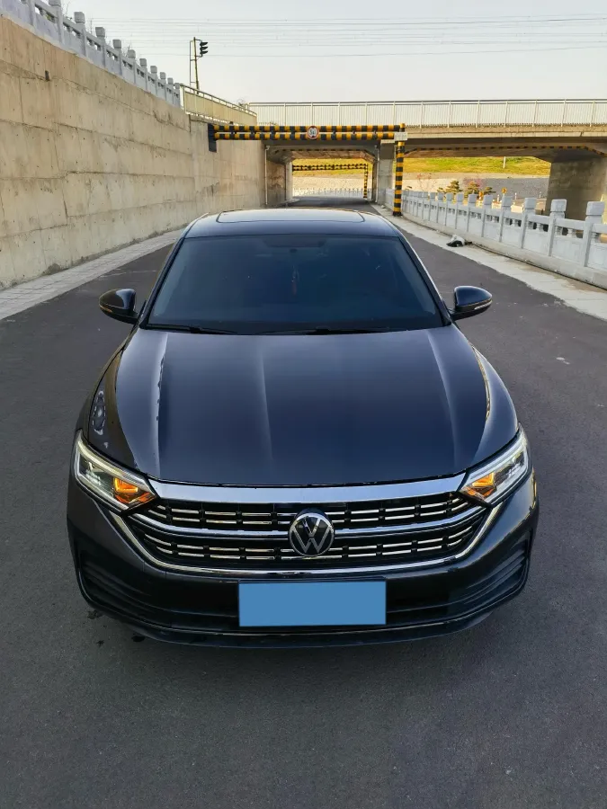 2023 Volkswagen Sagitar 1.5T 160HP L4 7DCT,autocango,china used car exporter,china ev exporter,chinese used car exporter,chinese used ev exporter