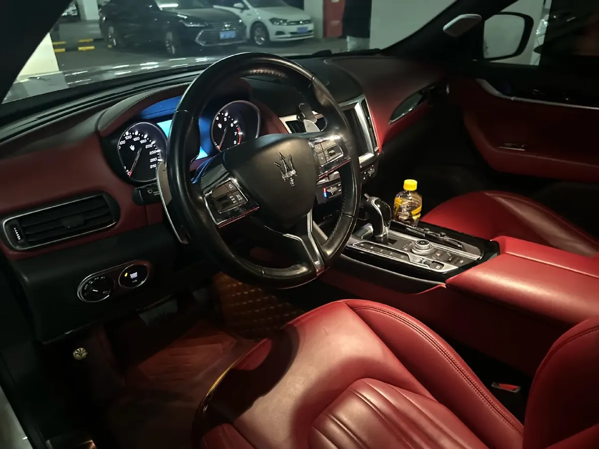 2018 Maserati Levante 3.0T 350HP V6 8AT,autocango,china used car exporter,china ev exporter,chinese used car exporter,chinese used ev exporter