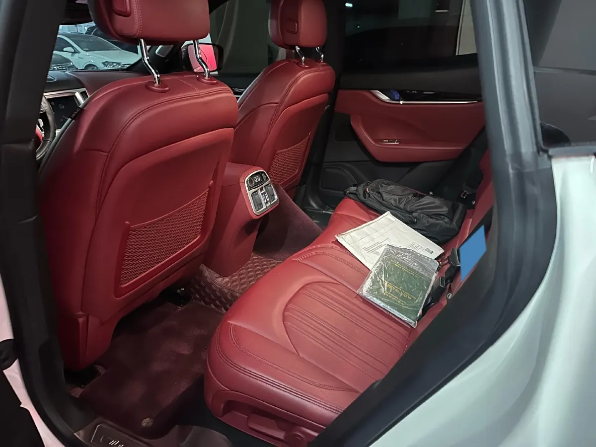 2018 Maserati Levante 3.0T 350HP V6 8AT,autocango,china used car exporter,china ev exporter,chinese used car exporter,chinese used ev exporter