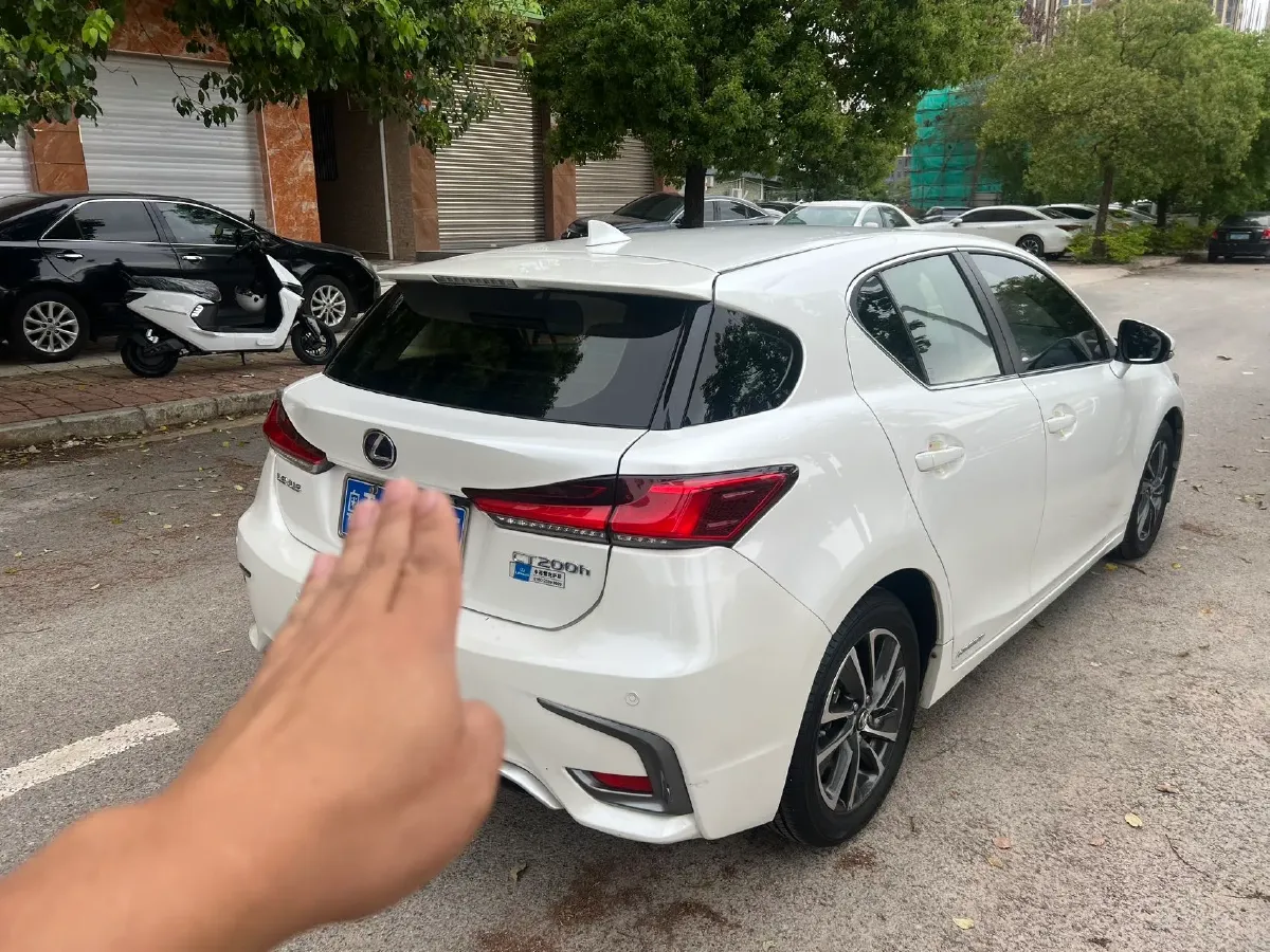 2017 Lexus CT 1.8L 99HP L4 E-CVT Hybrid,autocango,china used car exporter,china ev exporter,chinese used car exporter,chinese used ev exporter