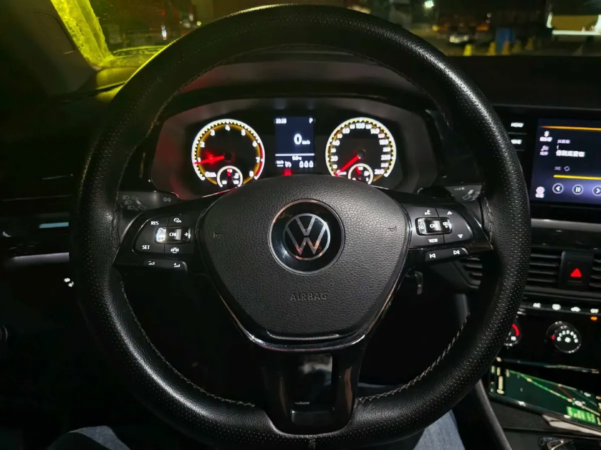 2021 Volkswagen Bora 1.5L 113HP L4 6AT,autocango,china used car exporter,china ev exporter,chinese used car exporter,chinese used ev exporter