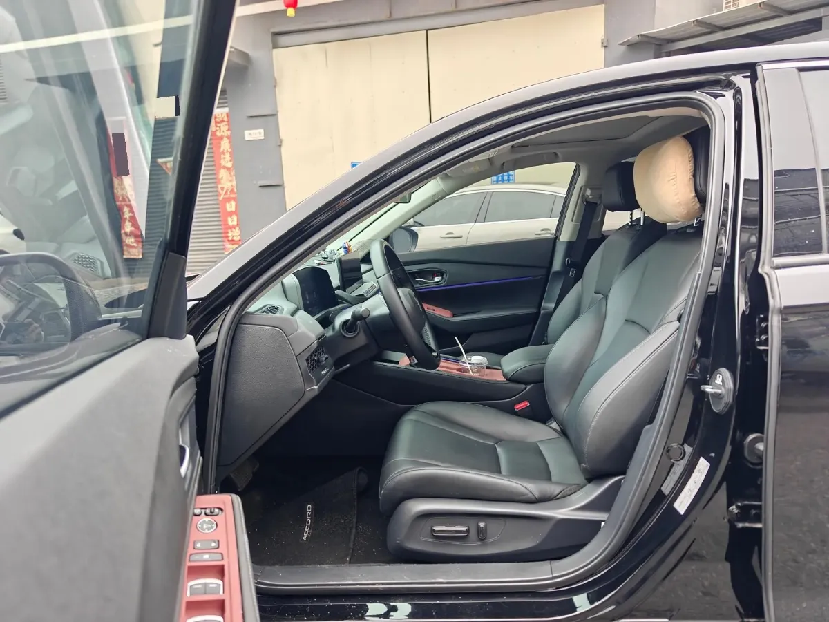2025 Honda Accord 1.5T 192HP L4 CVT,autocango,china used car exporter,china ev exporter,chinese used car exporter,chinese used ev exporter