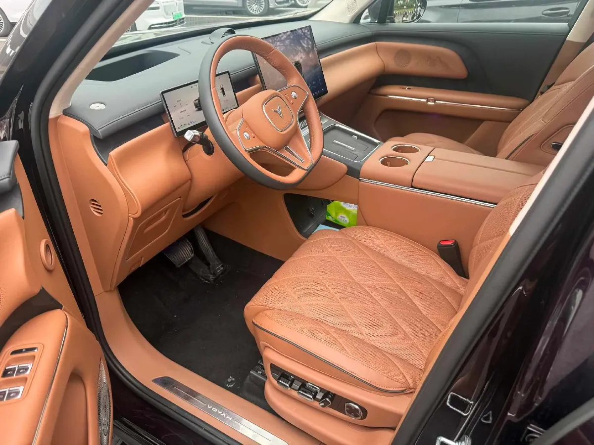 2026 Voyah 9L 1.5T 150HP L4 PHEV,autocango,china used car exporter,china ev exporter,chinese used car exporter,chinese used ev exporter