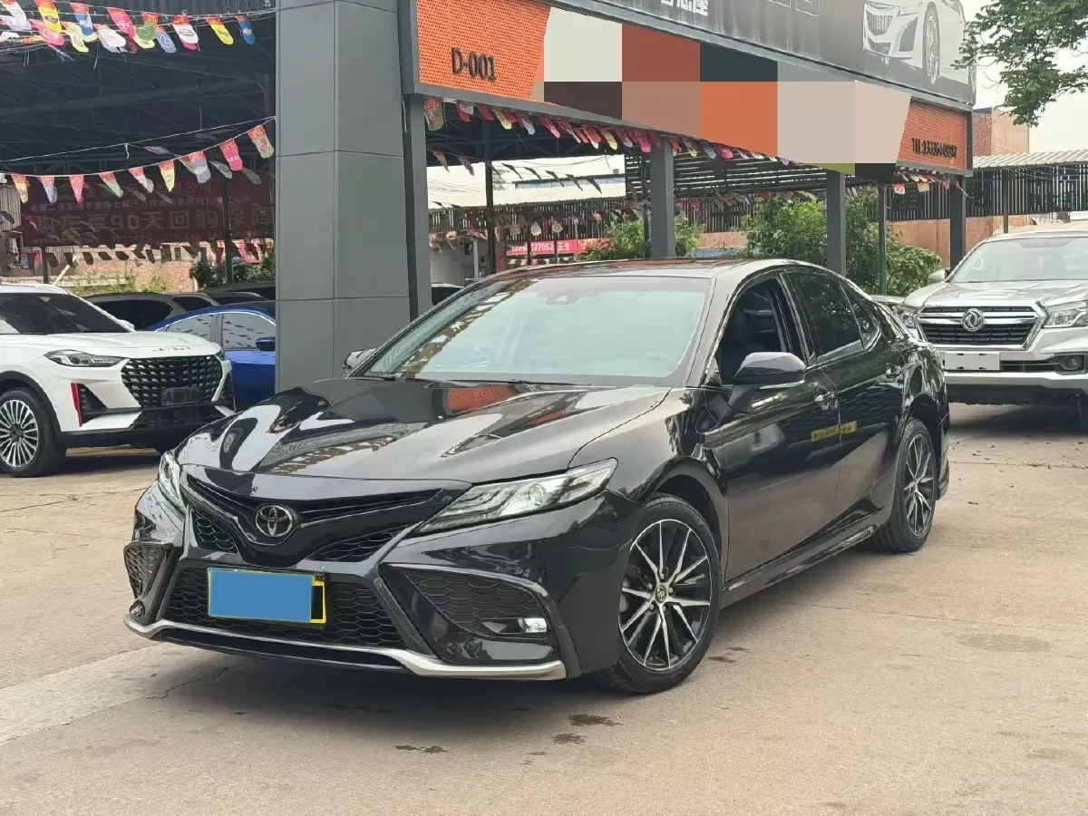 2021 Toyota Camry 2.5L 209HP L4 8AT,autocango,china used car exporter,china ev exporter,chinese used car exporter,chinese used ev exporter