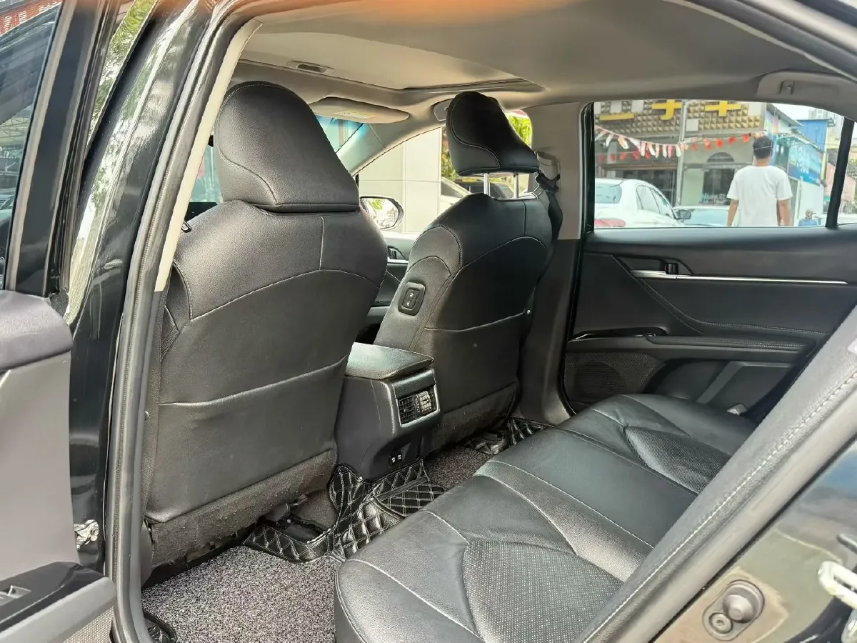 2021 Toyota Camry 2.5L 209HP L4 8AT,autocango,china used car exporter,china ev exporter,chinese used car exporter,chinese used ev exporter