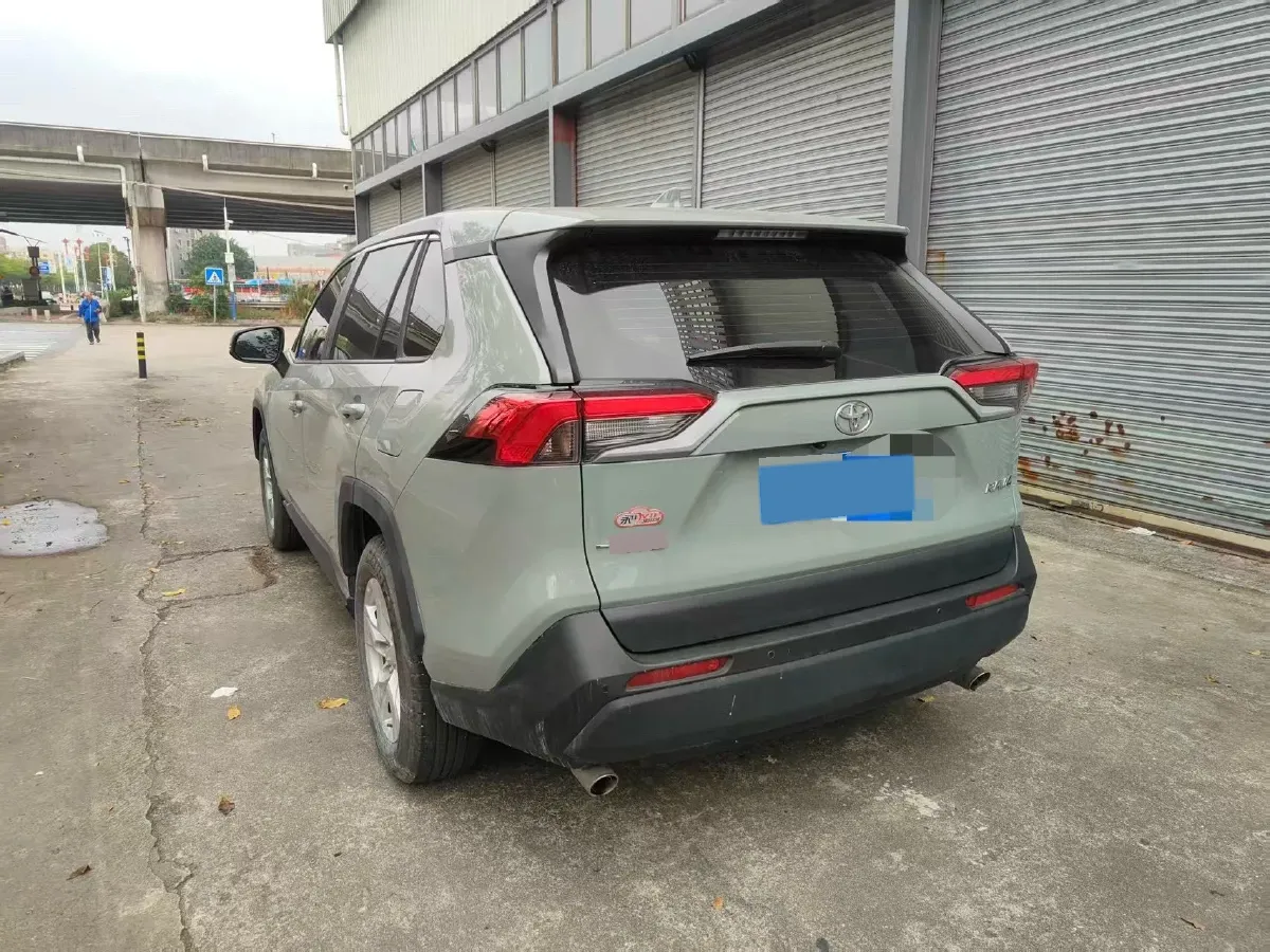 2023 Toyota RAV4 2.0L 171HP L4 CVT,autocango,china used car exporter,china ev exporter,chinese used car exporter,chinese used ev exporter