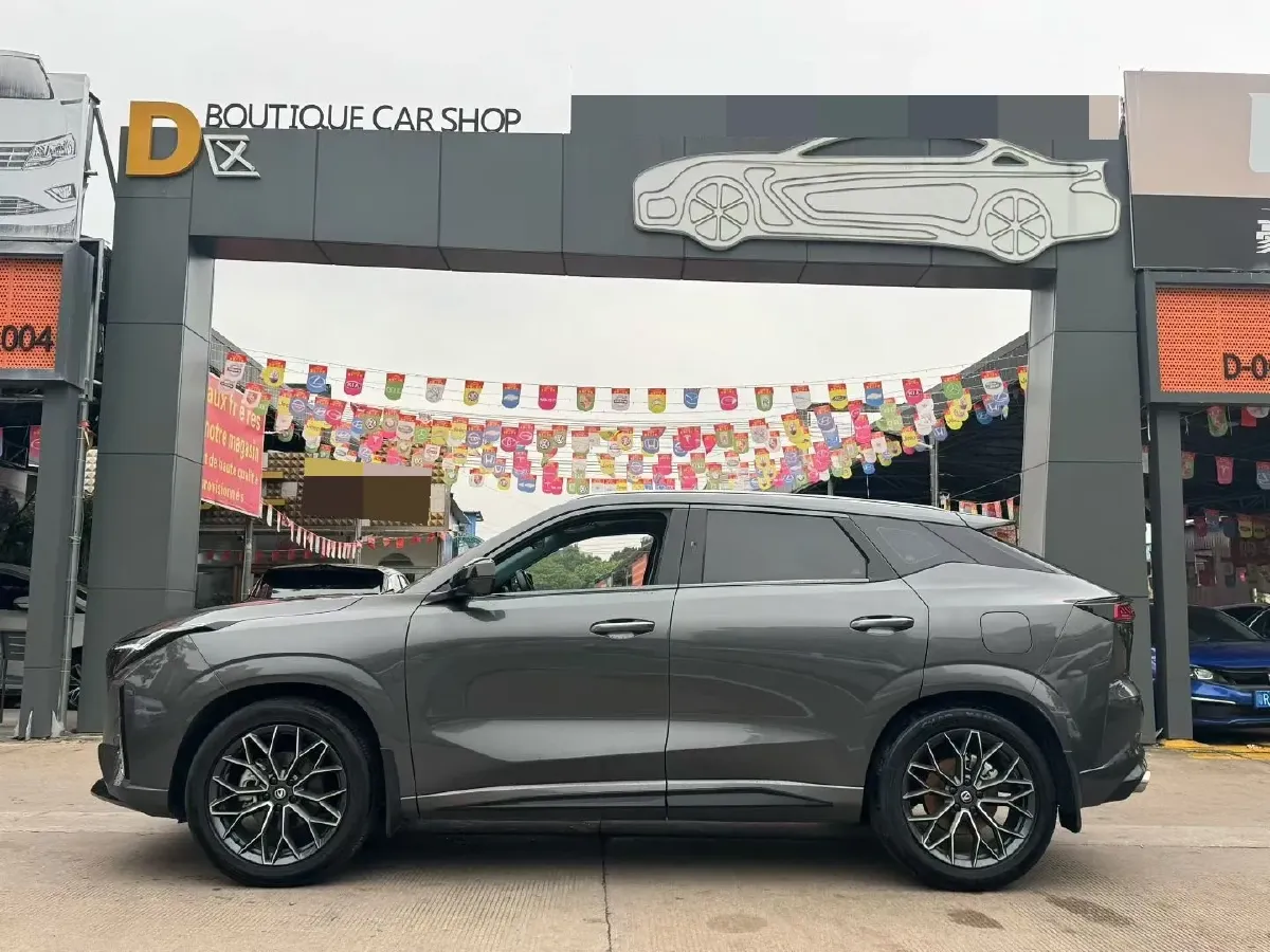 2025 ChangAn UNI-Z 1.5T 188HP L4 7DCT,autocango,china used car exporter,china ev exporter,chinese used car exporter,chinese used ev exporter