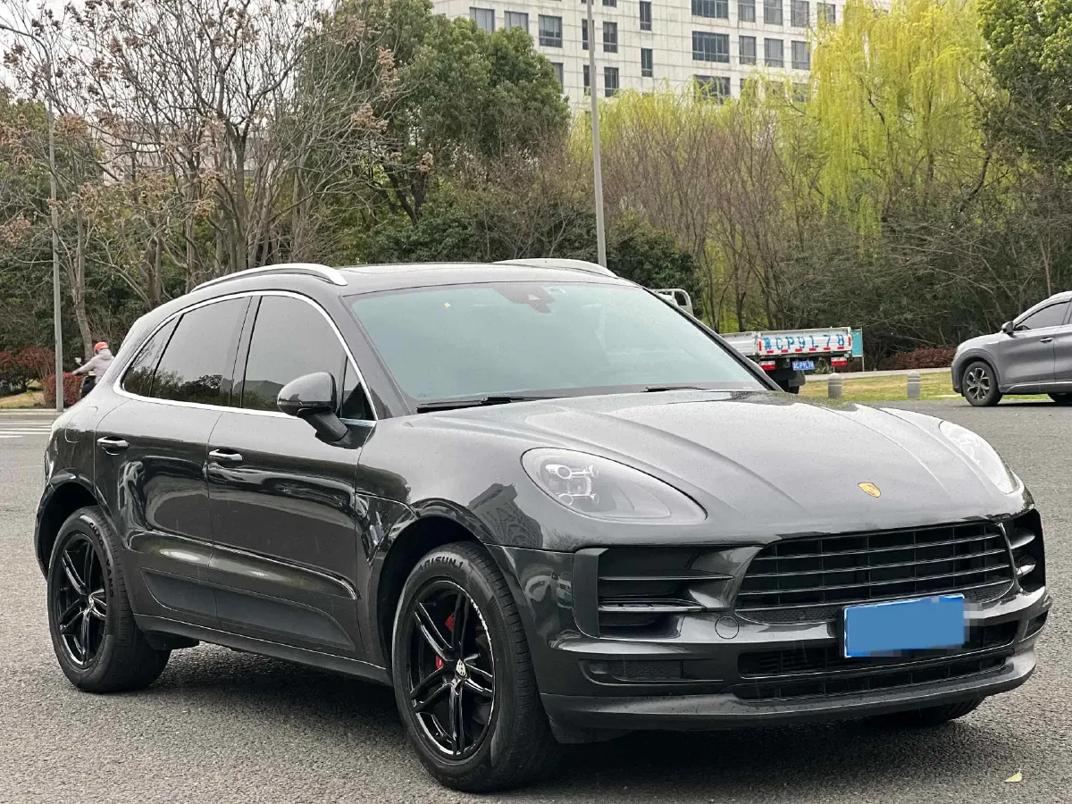 2018 Porsche Macan 2.0T 252HP L4 7DCT,autocango,china used car exporter,china ev exporter,chinese used car exporter,chinese used ev exporter