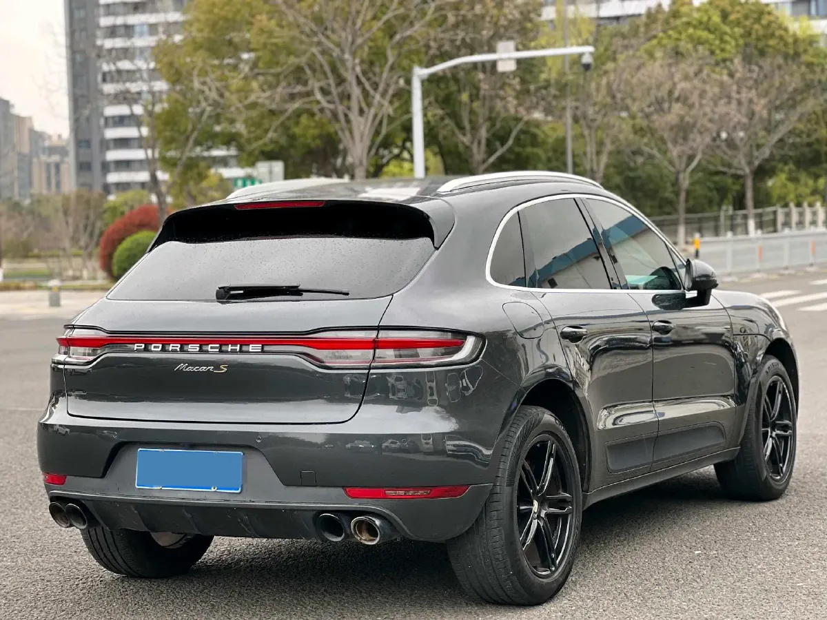 2018 Porsche Macan 2.0T 252HP L4 7DCT,autocango,china used car exporter,china ev exporter,chinese used car exporter,chinese used ev exporter