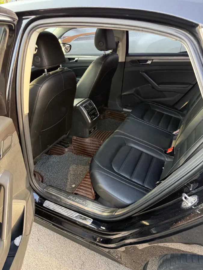 2016 Volkswagen Passat 1.8T 180HP L4 7DCT,autocango,china used car exporter,china ev exporter,chinese used car exporter,chinese used ev exporter