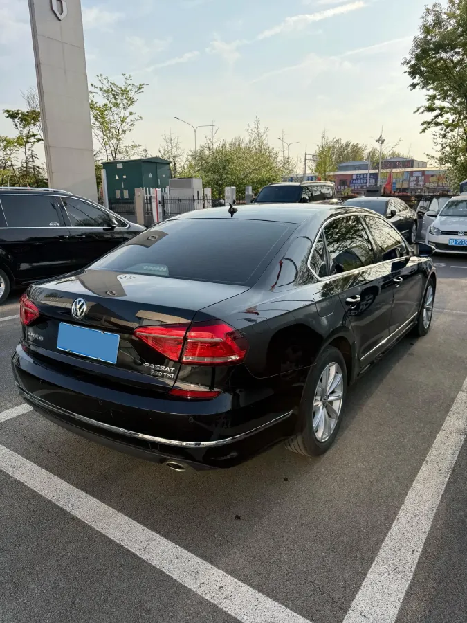 2016 Volkswagen Passat 1.8T 180HP L4 7DCT,autocango,china used car exporter,china ev exporter,chinese used car exporter,chinese used ev exporter
