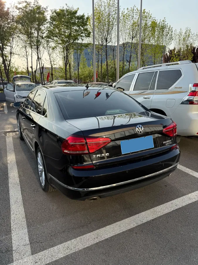2016 Volkswagen Passat 1.8T 180HP L4 7DCT,autocango,china used car exporter,china ev exporter,chinese used car exporter,chinese used ev exporter