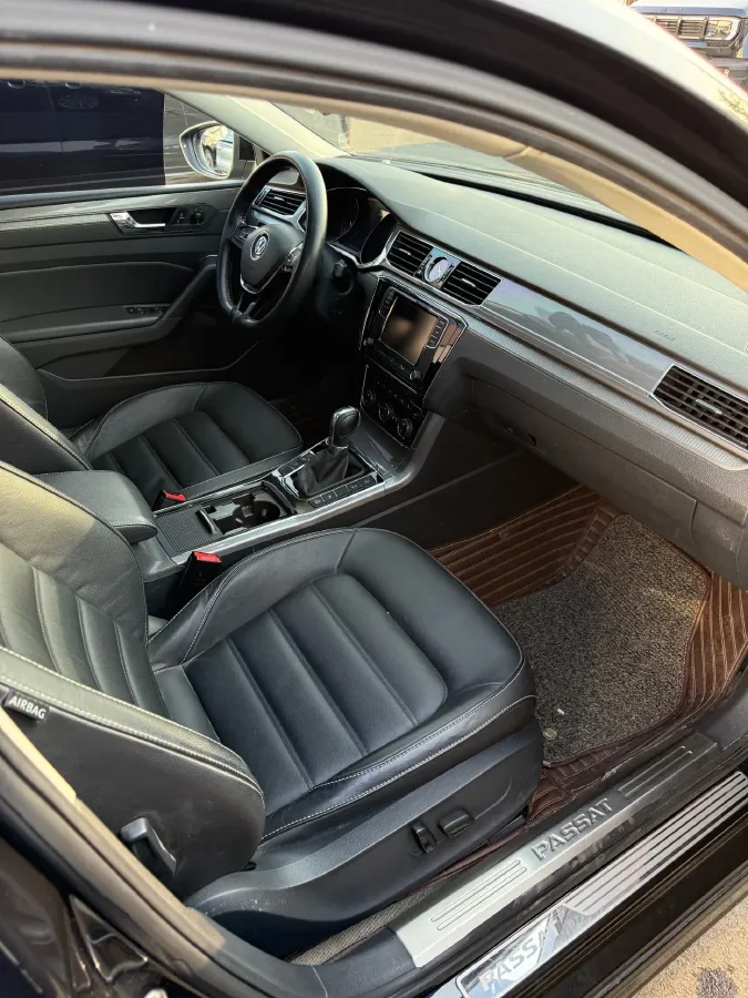 2016 Volkswagen Passat 1.8T 180HP L4 7DCT,autocango,china used car exporter,china ev exporter,chinese used car exporter,chinese used ev exporter