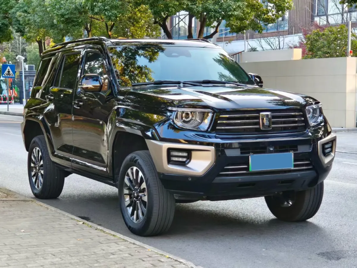 2024 Tank 700 3.0T 360HP V6 9AT PHEV 37.1KWH,autocango,china used car exporter,china ev exporter,chinese used car exporter,chinese used ev exporter