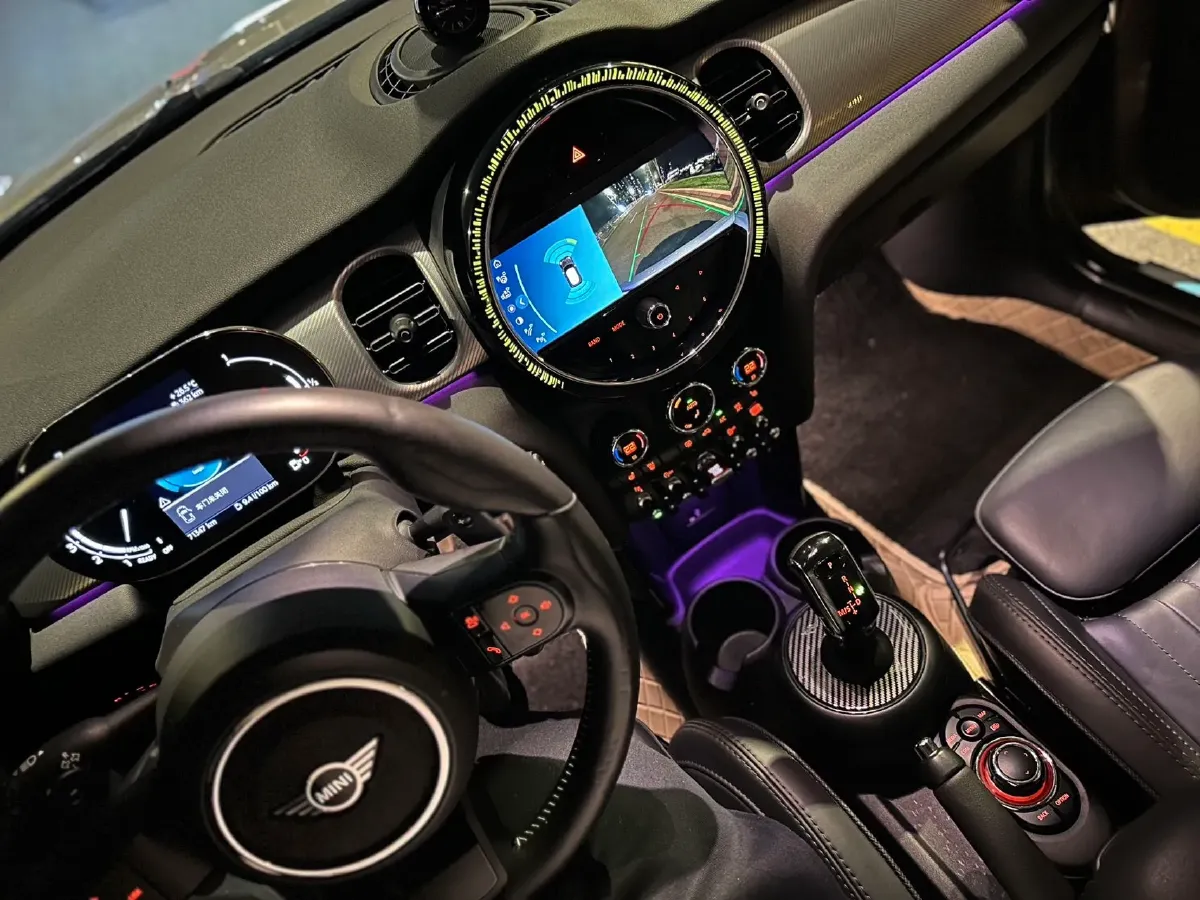 2022 MINI MINI 2.0T 192HP L4 7DCT,autocango,china used car exporter,china ev exporter,chinese used car exporter,chinese used ev exporter