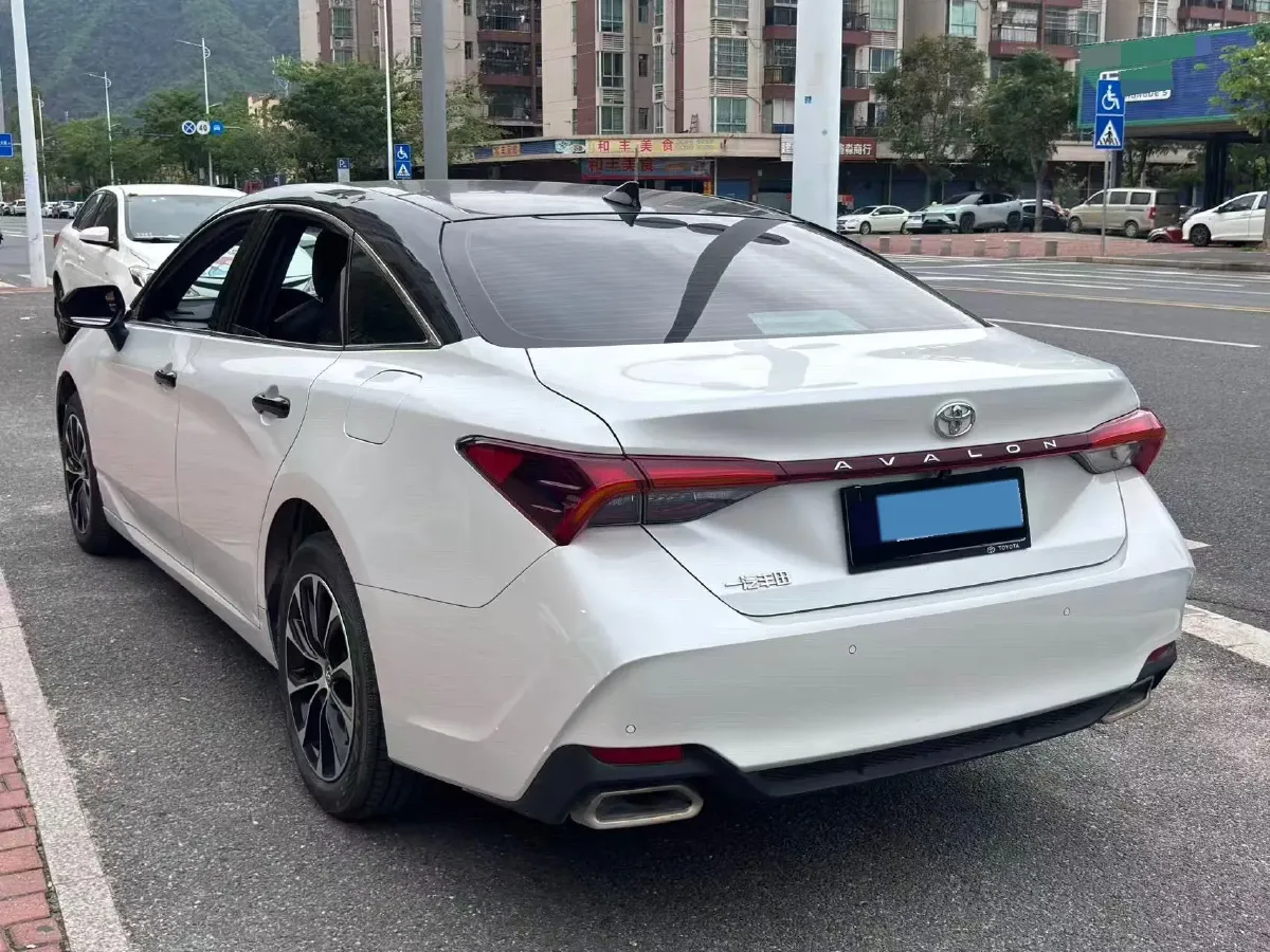 2023 Toyota Avalon 2.0L 177HP L4 CVT,autocango,china used car exporter,china ev exporter,chinese used car exporter,chinese used ev exporter