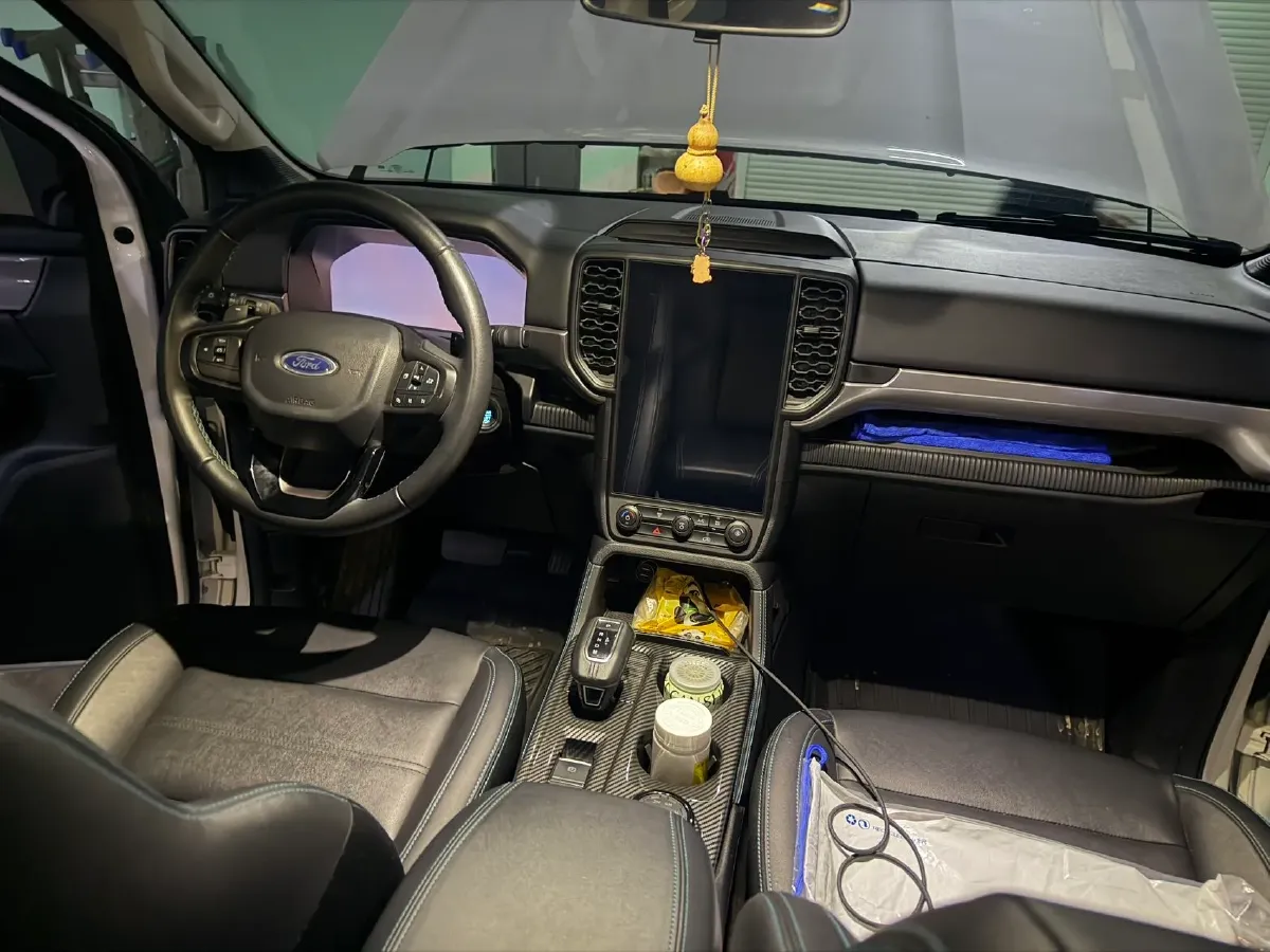 2023 Ford Ranger 2.3T 258HP L4 8AT,autocango,china used car exporter,china ev exporter,chinese used car exporter,chinese used ev exporter