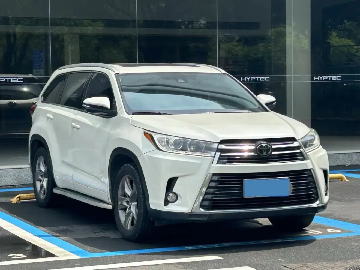 2018 Jeep Grand Commander 2.0T 265HP L4 9AT,autocango,china used car exporter,china ev exporter,chinese used car exporter,chinese used ev exporter