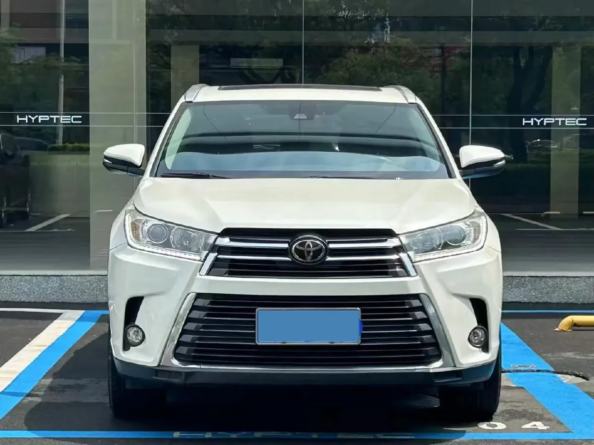 2018 Jeep Grand Commander 2.0T 265HP L4 9AT,autocango,china used car exporter,china ev exporter,chinese used car exporter,chinese used ev exporter