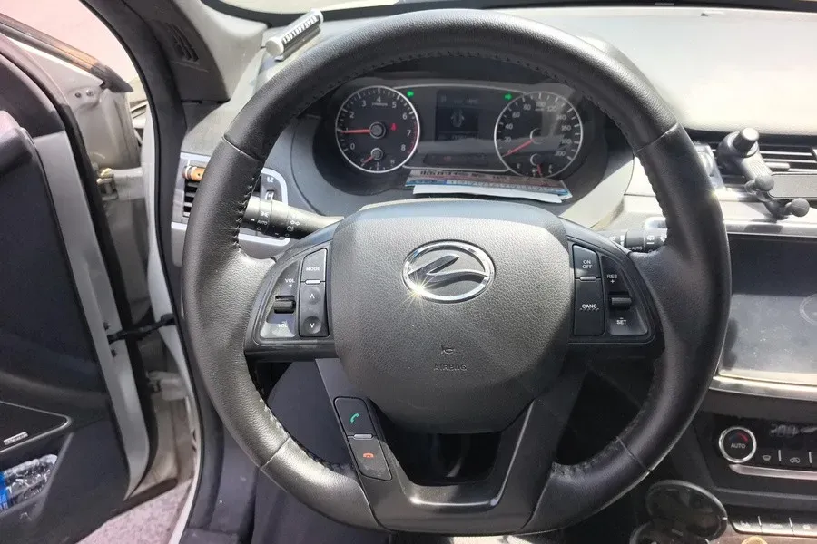 2018 Landwind X7 1.5T 163HP L4 8AT,autocango,china used car exporter,china ev exporter,chinese used car exporter,chinese used ev exporter