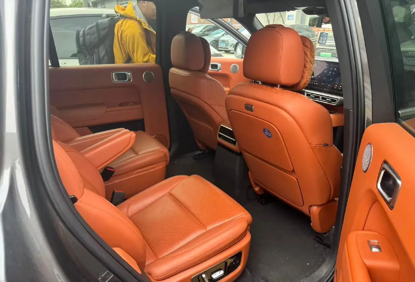 2022 Li L9 Range Extended 154HP REEV 42.6KWH,autocango,china used car exporter,china ev exporter,chinese used car exporter,chinese used ev exporter