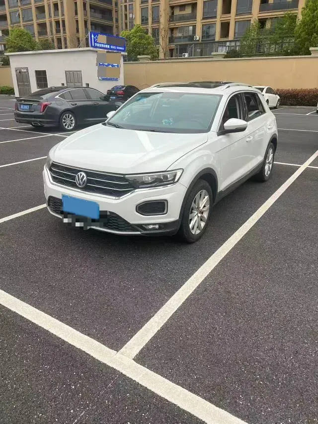 2019 Volkswagen T-Roc 1.4T 131HP L4 7DCT,autocango,china used car exporter,china ev exporter,chinese used car exporter,chinese used ev exporter