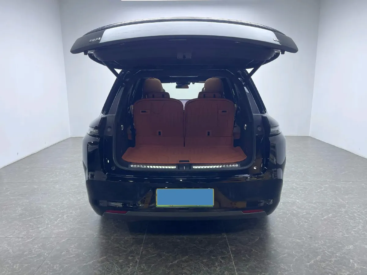 2025 Li L8 Range Extended 154HP REEV,autocango,china used car exporter,china ev exporter,chinese used car exporter,chinese used ev exporter