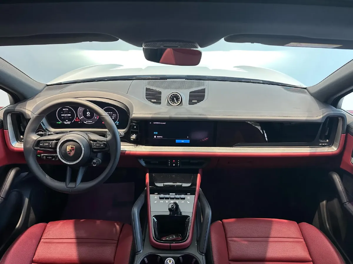 2025 Porsche Cayenne 3.0T 354HP V6 8AT,autocango,china used car exporter,china ev exporter,chinese used car exporter,chinese used ev exporter