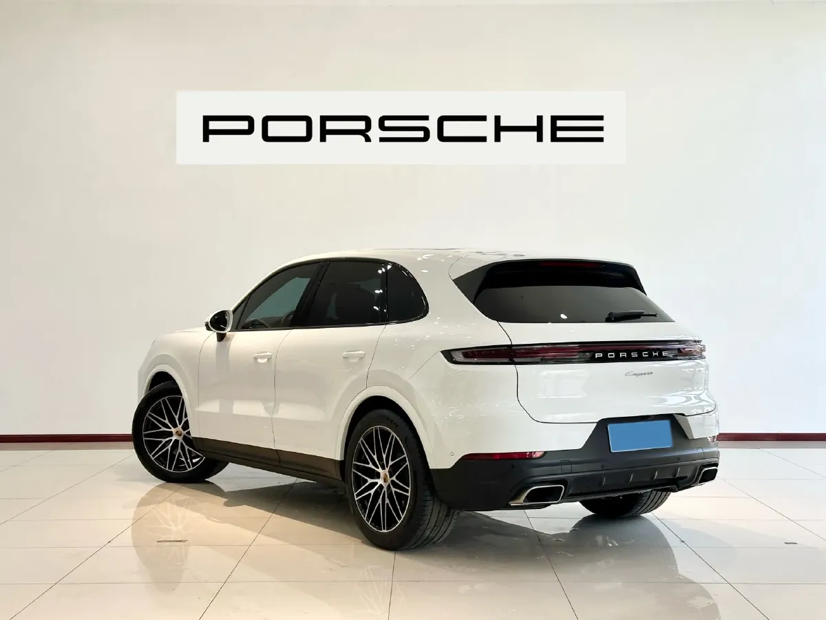 2025 Porsche Cayenne 3.0T 354HP V6 8AT,autocango,china used car exporter,china ev exporter,chinese used car exporter,chinese used ev exporter