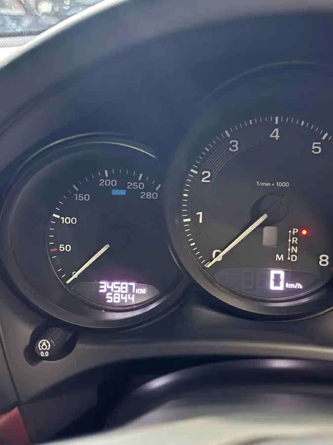 2022 Porsche Macan 2.0T 265HP L4 7DCT,autocango,china used car exporter,china ev exporter,chinese used car exporter,chinese used ev exporter