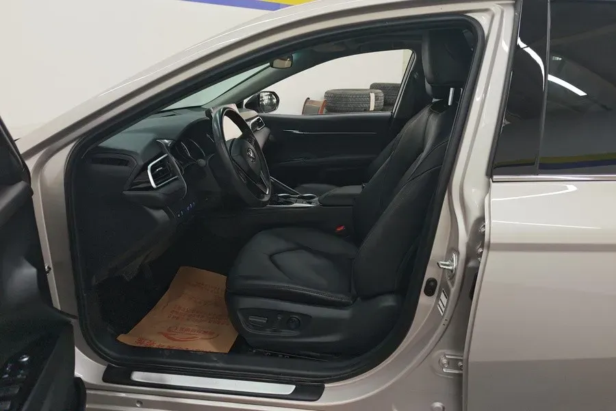 2021 Toyota Camry 2.0L 178HP L4 CVT,autocango,china used car exporter,china ev exporter,chinese used car exporter,chinese used ev exporter