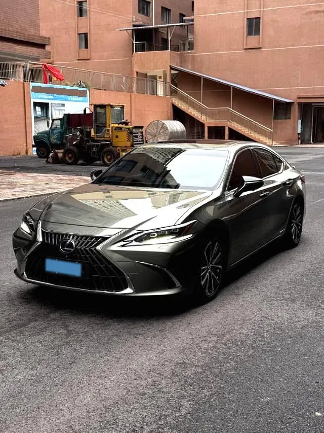2021 Lexus ES 2.5L 178HP L4 E-CVT Hybrid,autocango,china used car exporter,china ev exporter,chinese used car exporter,chinese used ev exporter