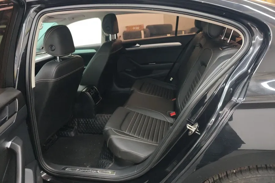 2020 Volkswagen Magotan 1.4T 150HP L4 7DCT,autocango,china used car exporter,china ev exporter,chinese used car exporter,chinese used ev exporter