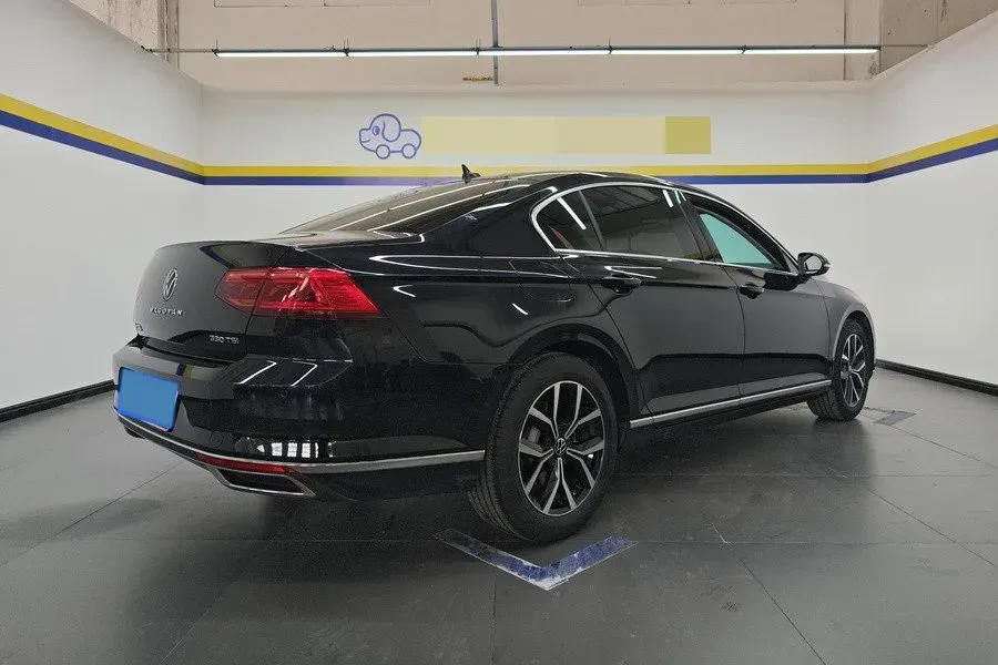 2020 Volkswagen Magotan 1.4T 150HP L4 7DCT,autocango,china used car exporter,china ev exporter,chinese used car exporter,chinese used ev exporter