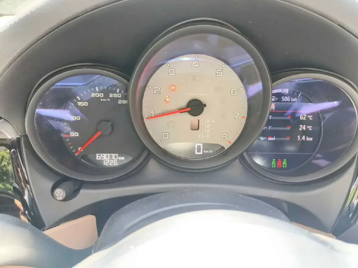 2020 Porsche Macan 3.0T 354HP V6 7DCT,autocango,china used car exporter,china ev exporter,chinese used car exporter,chinese used ev exporter