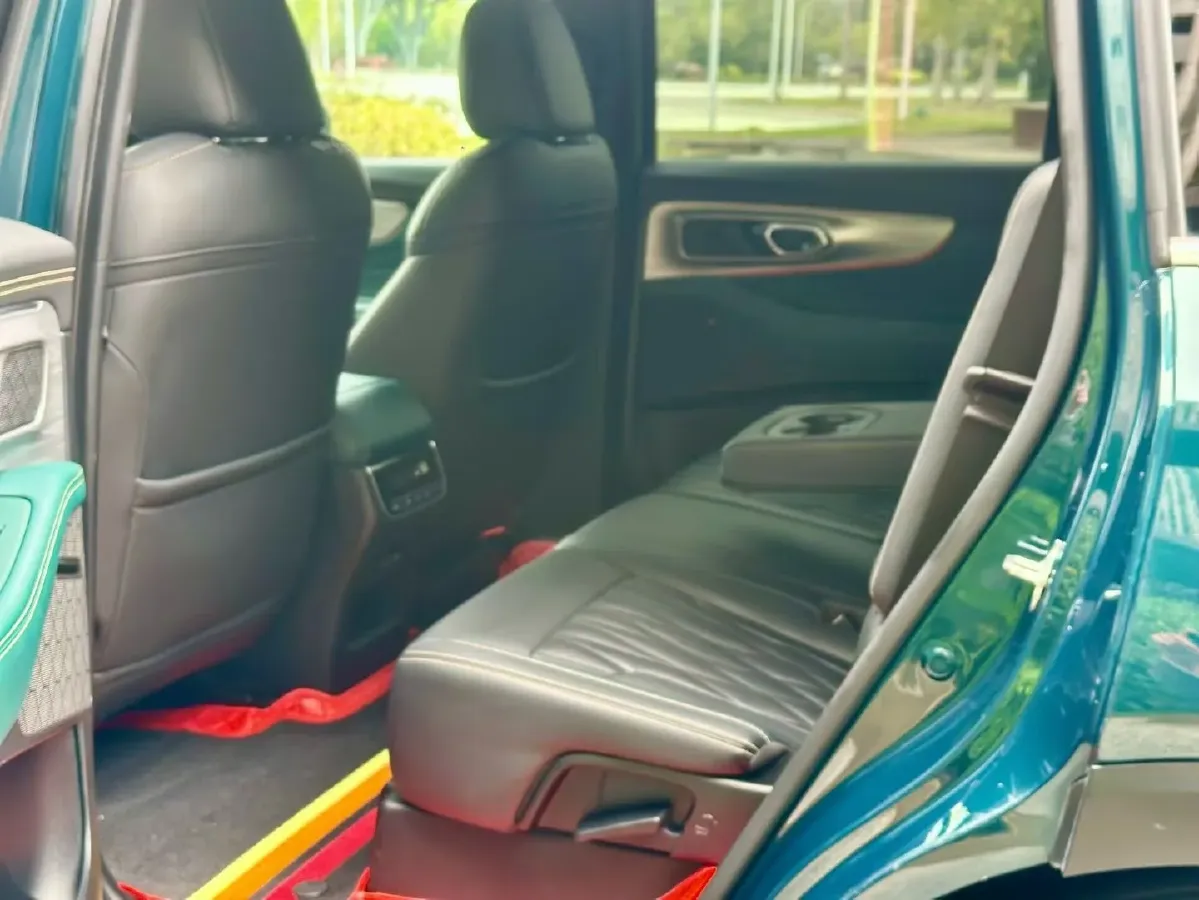 2022 GAC Trumpchi GS8 2.0T 252HP L4 8AT,autocango,china used car exporter,china ev exporter,chinese used car exporter,chinese used ev exporter