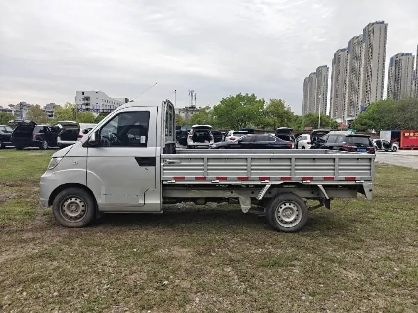 2021 Karry YouYou 1.5L 116HP L4 5MT,autocango,china used car exporter,china ev exporter,chinese used car exporter,chinese used ev exporter