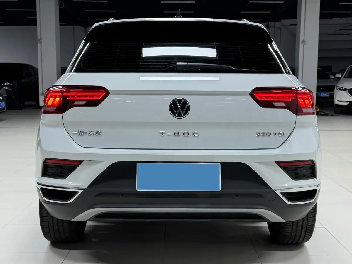 2022 Volkswagen T-Roc 1.4T 150HP L4 7DCT,autocango,china used car exporter,china ev exporter,chinese used car exporter,chinese used ev exporter