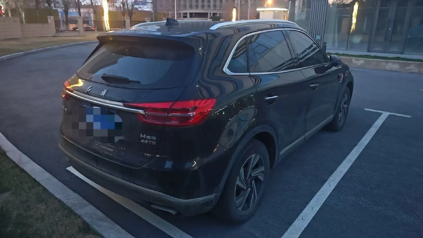 2022 HongQi HS5 2.0T 224HP L4 6AT,autocango,china used car exporter,china ev exporter,chinese used car exporter,chinese used ev exporter