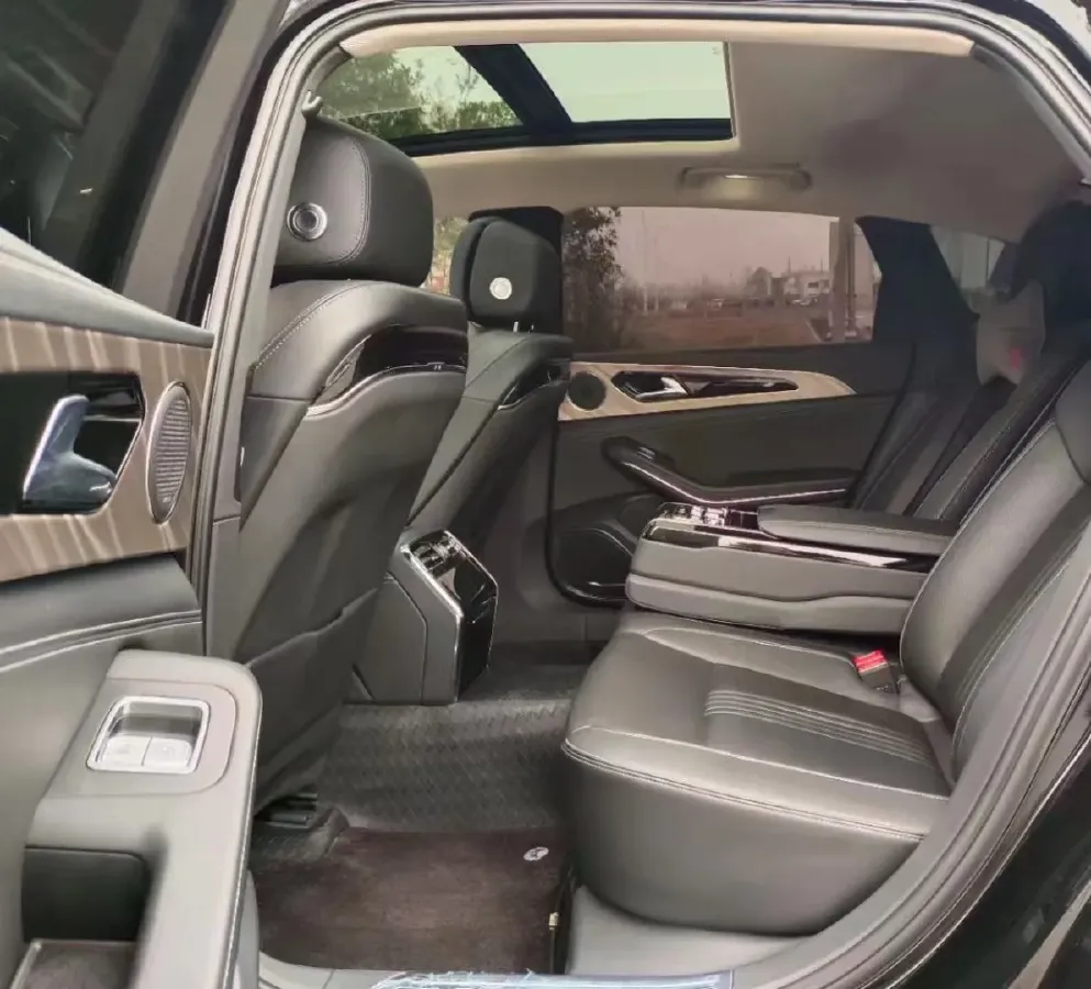 2020 HongQi H9 2.0T 252HP L4 7DCT,autocango,china used car exporter,china ev exporter,chinese used car exporter,chinese used ev exporter