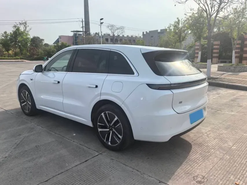 2024 Li L6 Range Extended 154HP L4 REEV 36.8KWH,autocango,china used car exporter,china ev exporter,chinese used car exporter,chinese used ev exporter