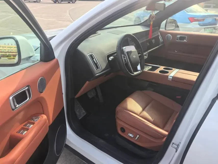 2024 Li L6 Range Extended 154HP L4 REEV 36.8KWH,autocango,china used car exporter,china ev exporter,chinese used car exporter,chinese used ev exporter