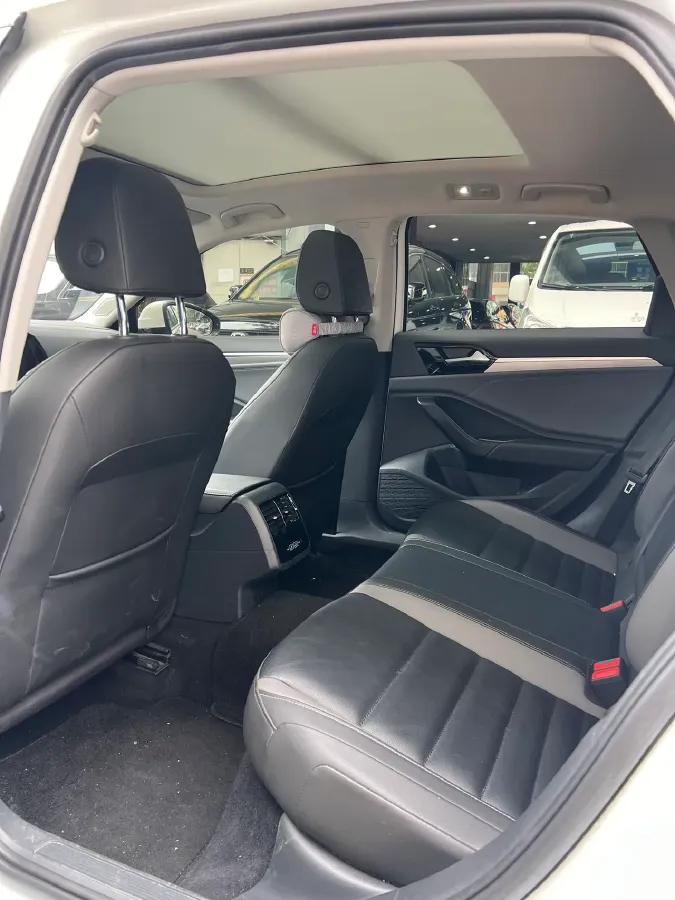 2021 Volkswagen Sagitar 1.4T 150HP L4 7DCT,autocango,china used car exporter,china ev exporter,chinese used car exporter,chinese used ev exporter