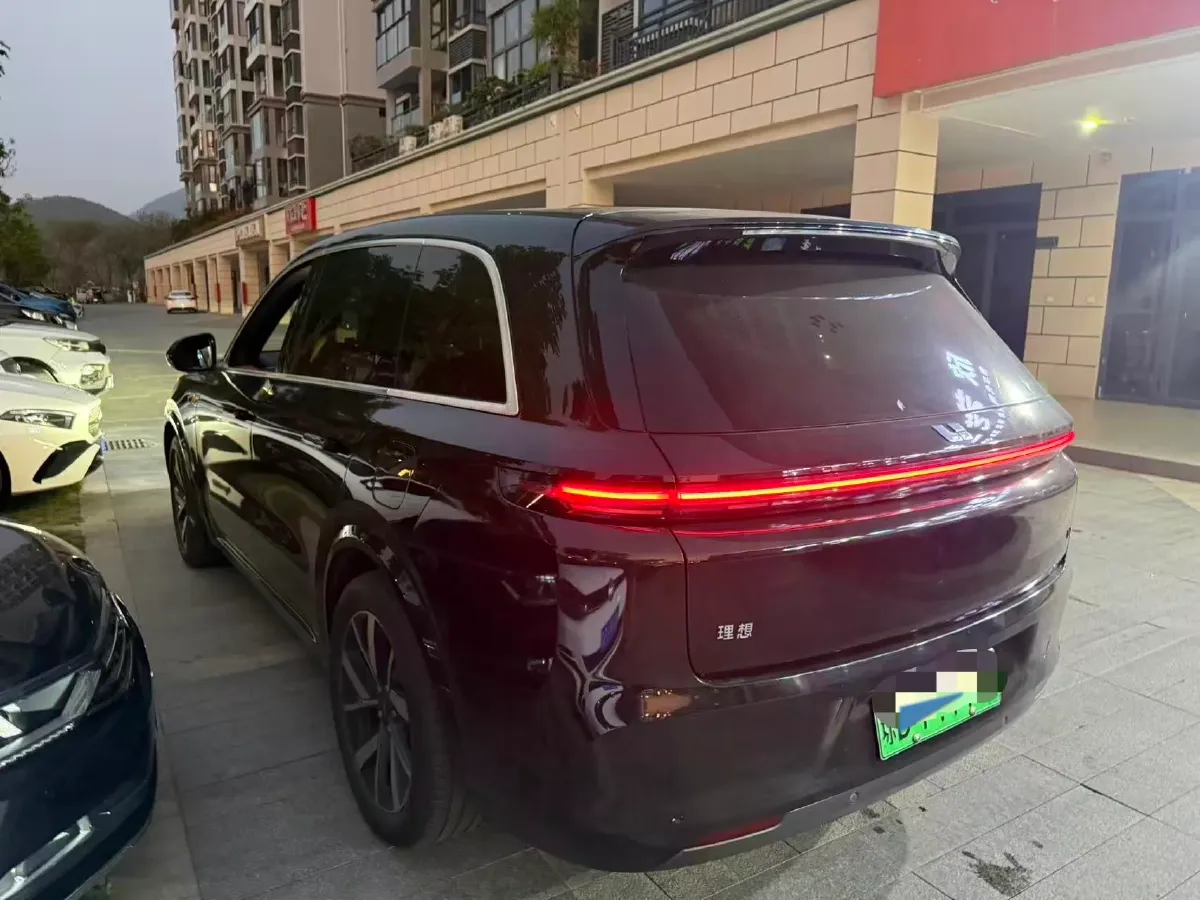 2023 Li L8 Range Extended 154HP REEV 40.9KWH,autocango,china used car exporter,china ev exporter,chinese used car exporter,chinese used ev exporter