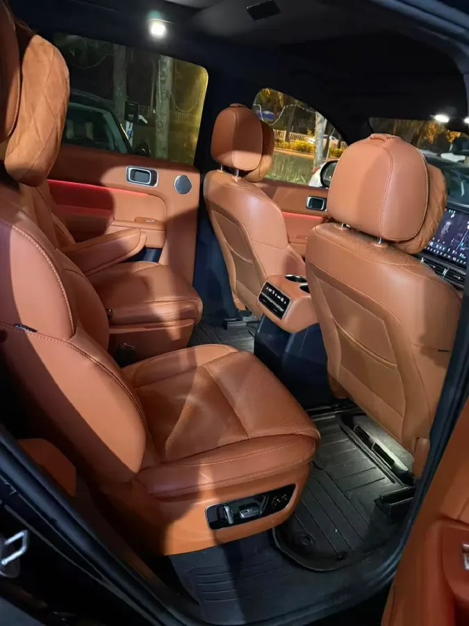 2023 Li L8 Range Extended 154HP REEV 40.9KWH,autocango,china used car exporter,china ev exporter,chinese used car exporter,chinese used ev exporter