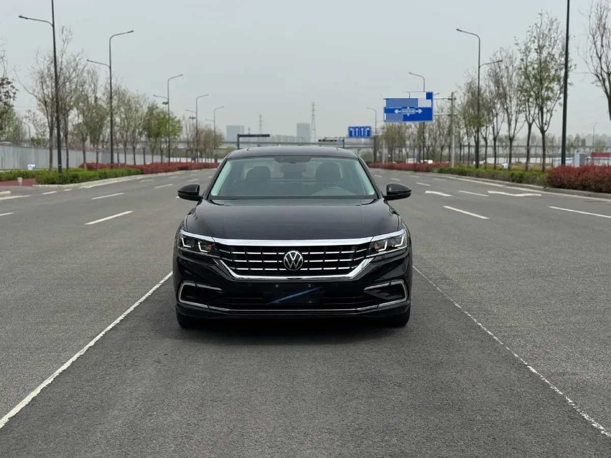 2020 Volkswagen Passat 2.0T 186HP L4 7DCT,autocango,china used car exporter,china ev exporter,chinese used car exporter,chinese used ev exporter