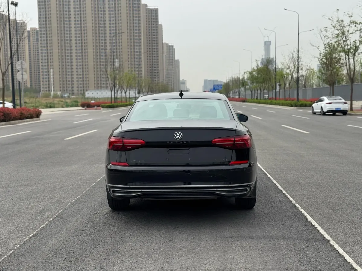2020 Volkswagen Passat 2.0T 186HP L4 7DCT,autocango,china used car exporter,china ev exporter,chinese used car exporter,chinese used ev exporter