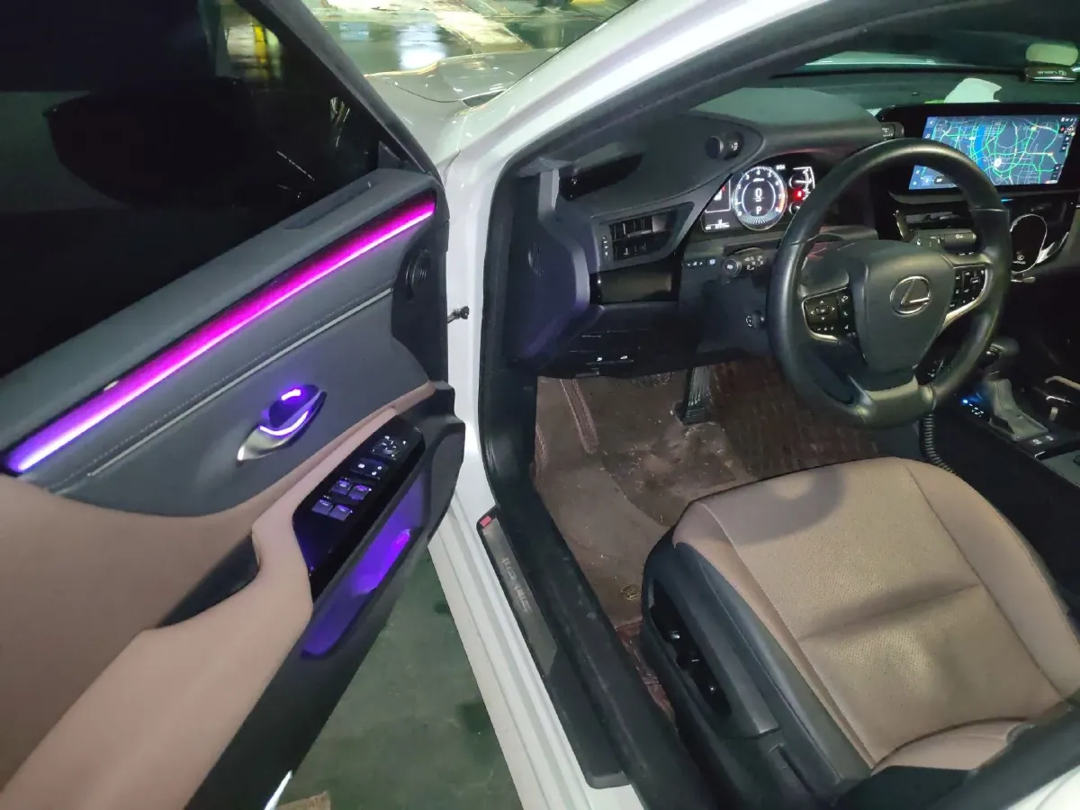 2023 Lexus ES 2.0L 173HP L4 CVT,autocango,china used car exporter,china ev exporter,chinese used car exporter,chinese used ev exporter